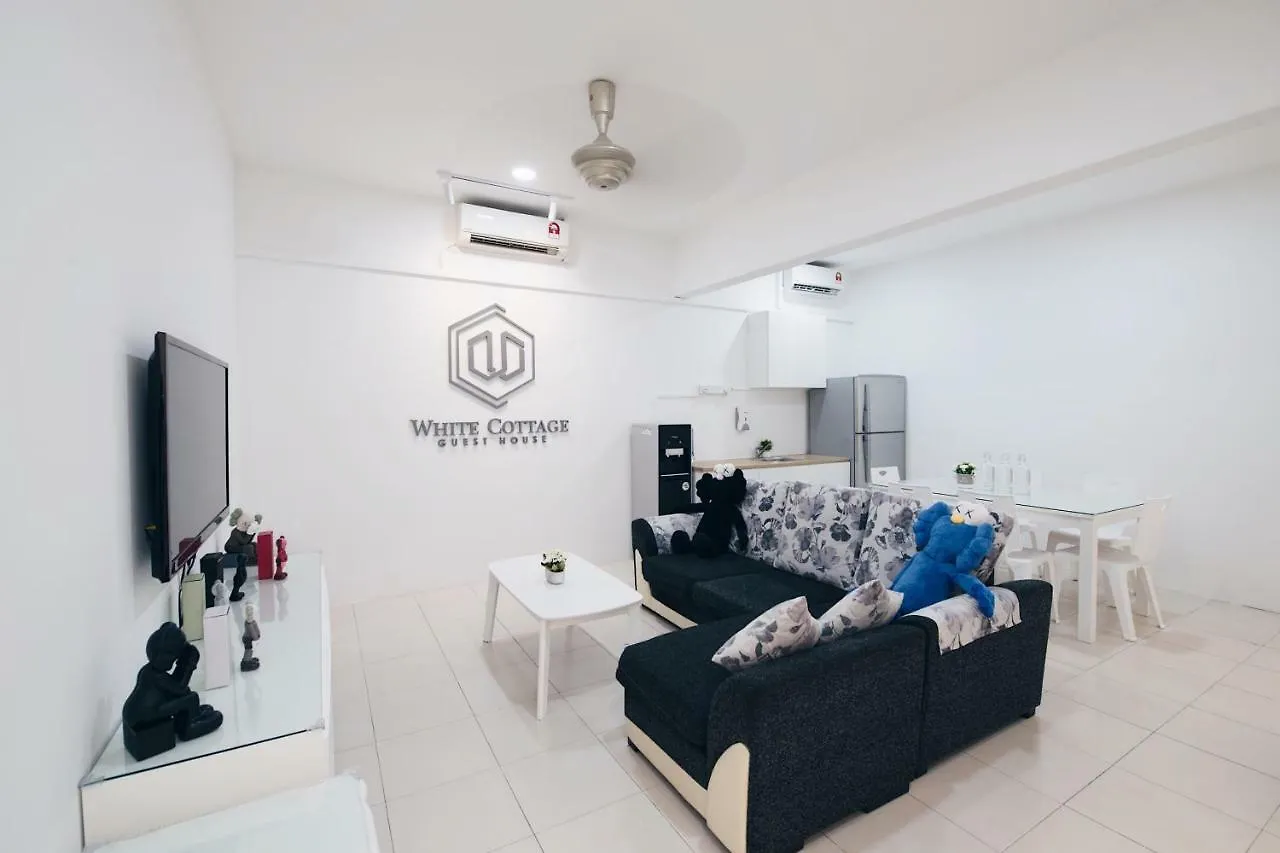 White Cottage Guest House Melaka  Malacca